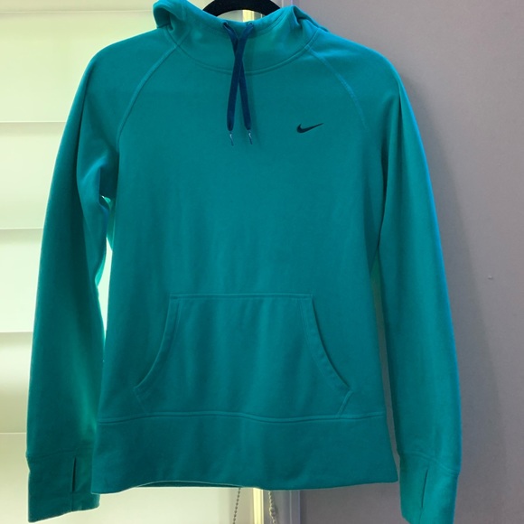 Nike Tops - Womens nike thermal-fit sweatshirt